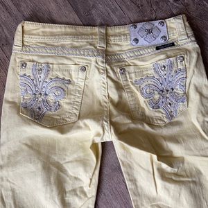 Pale yellow miss me capris